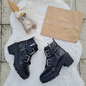 Stradivarius cizme 39