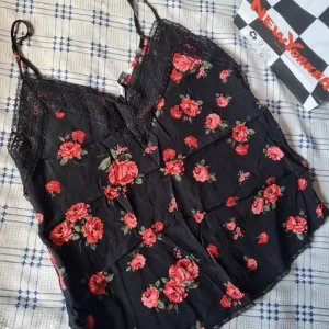 Nova Stradivarius majica M