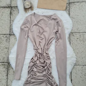 NOVA Hemera haljina uni