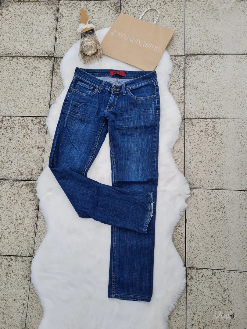 NOVE Nesal farmerke 28/34