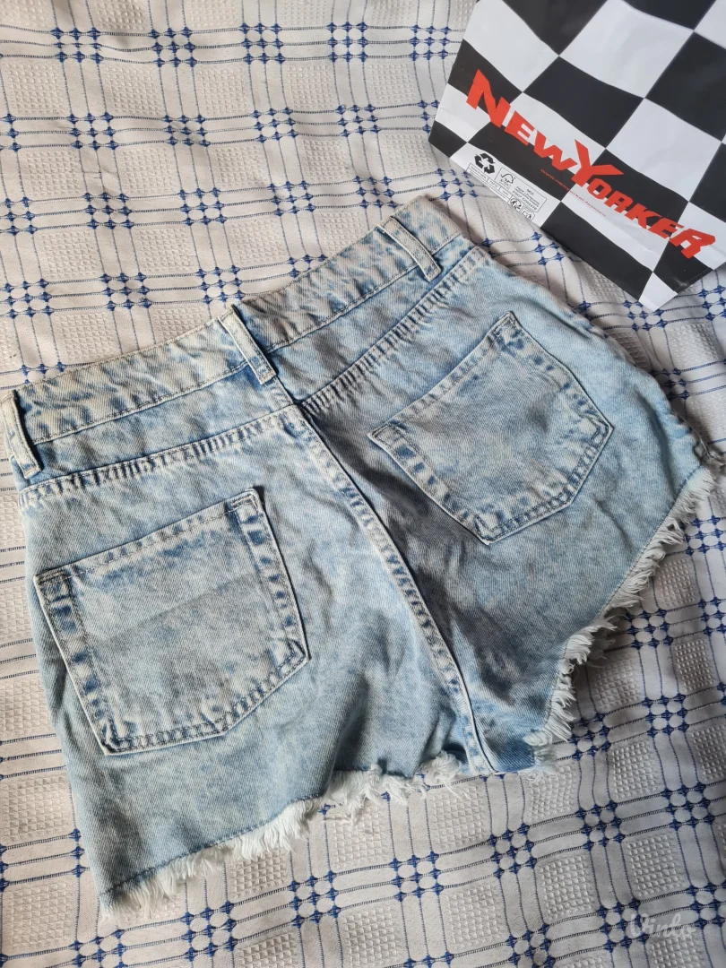 Novi teksas šorts 38