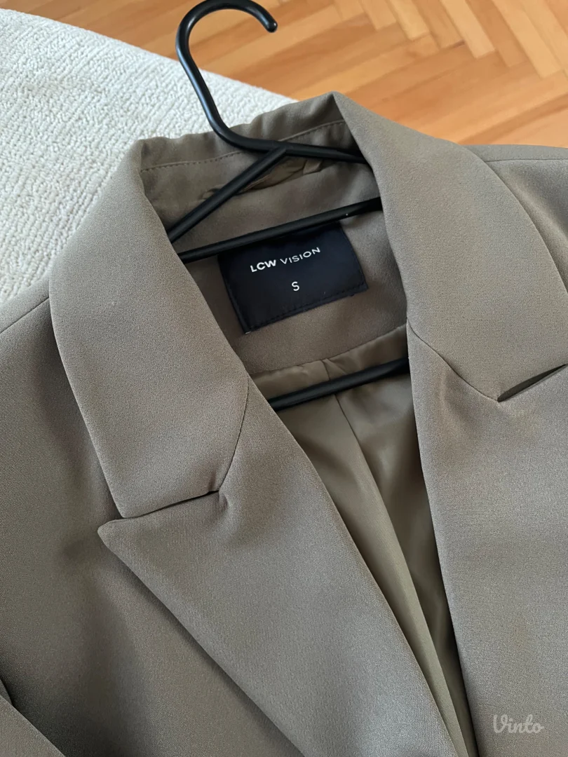 lc waikiki blejzer /novo