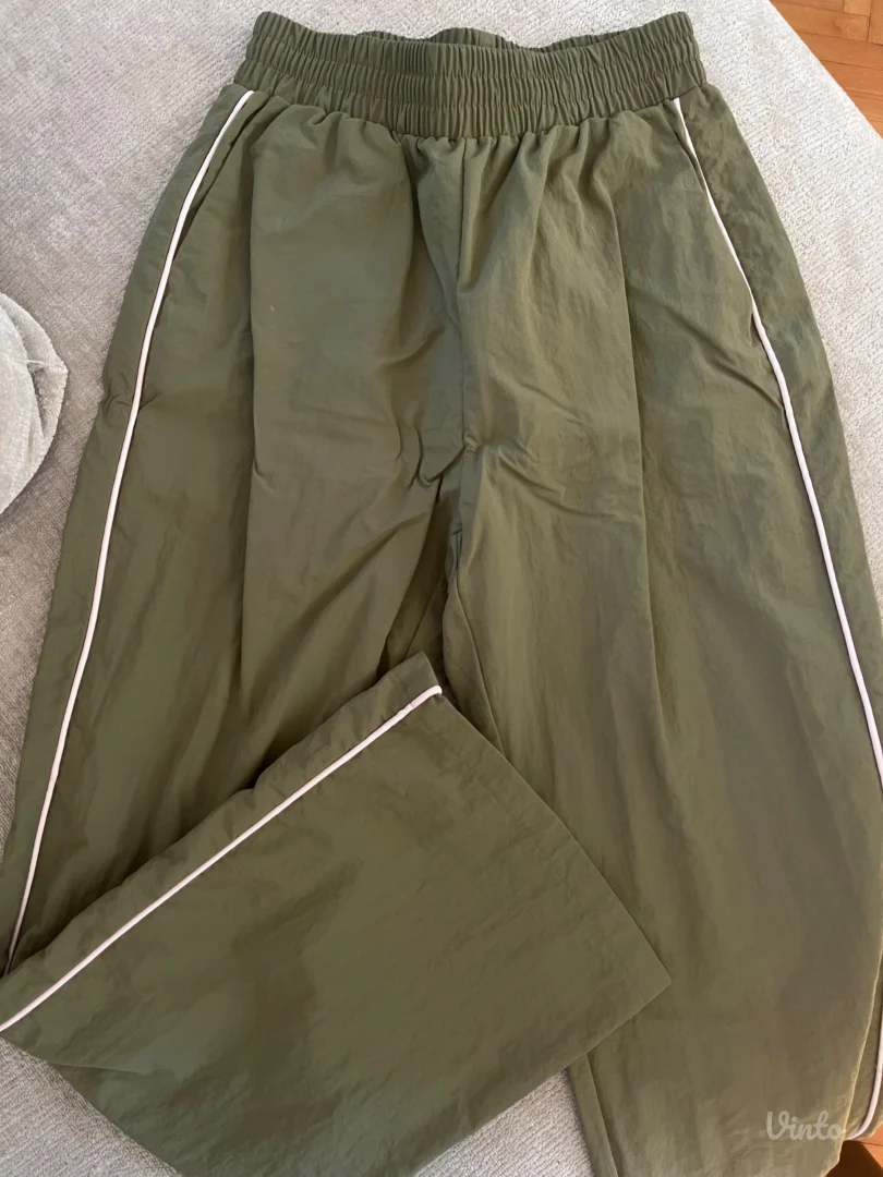 musera suskava trenerka