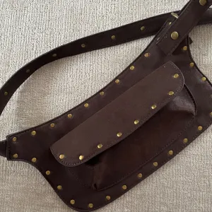 pull&bear belt torbica