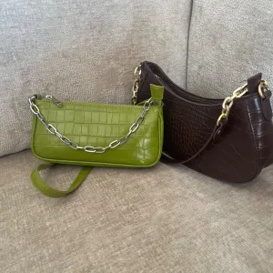 dve torbice/ primark i pull&bear