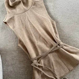 zara polurolka bez rukava