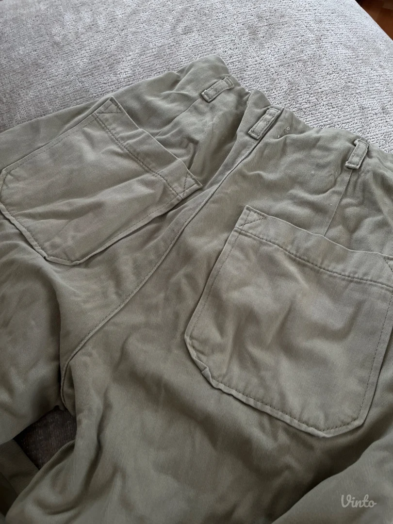 stradivarius cargo pantalone