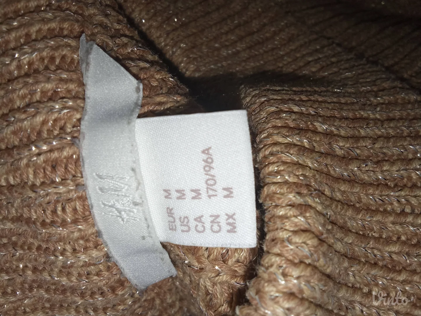 ❤️H&M❤️OKER SVETLUCAV DZEMPER  M-L