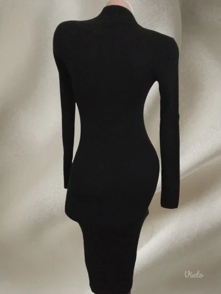 ❤️BERSHKA❤️NOVO-crna trikotazna haljina S_M