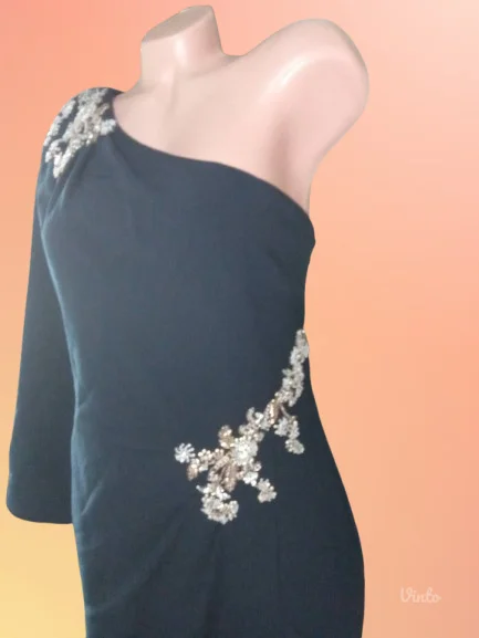 MARCHESA NOTTENOVO-TEGET SVECANA HALJINA XL-XXL