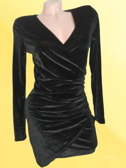 SHEINNOVO-CRNA PLIS HALJINA S-M