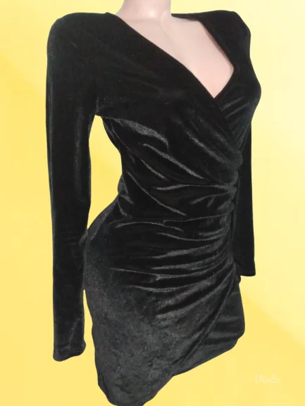 SHEINNOVO-CRNA PLIS HALJINA S-M