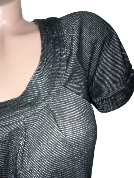 ONLYNOVO- SVETLUCAVA SA DUGMADIMA POZADI S- M