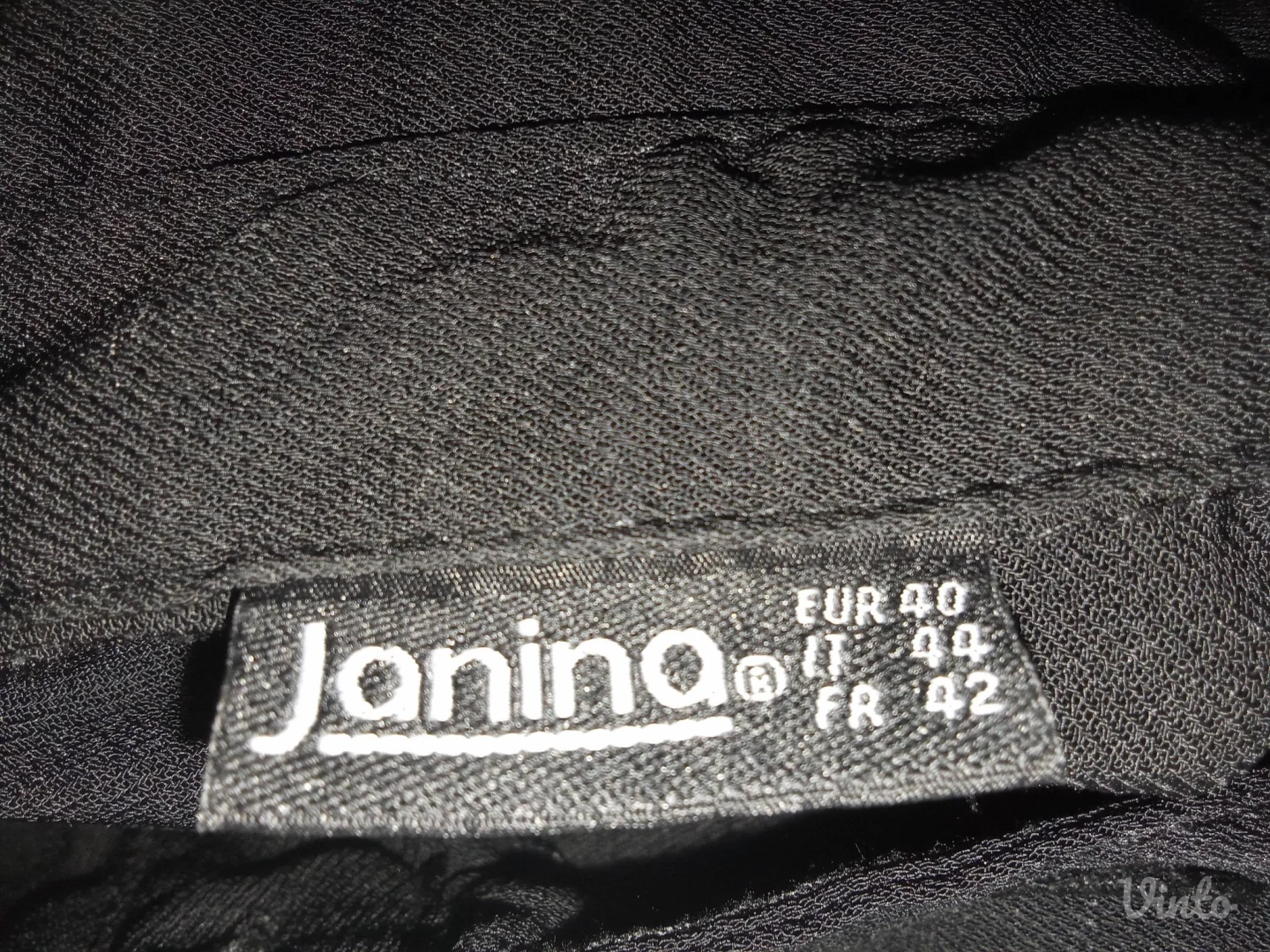 JANINANOVO-CRNA HALJINA L-40