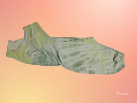 BERSHKA-AKVAREL DEZEN TRENERKAXS-S-M