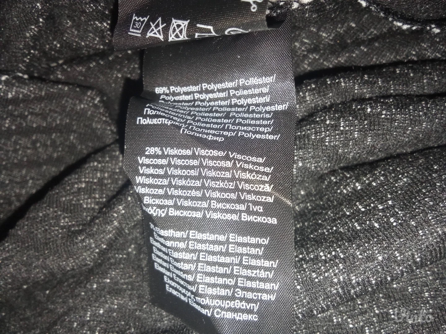 COMMA,NOVO.VRHUNSKA HALJINA 40-L