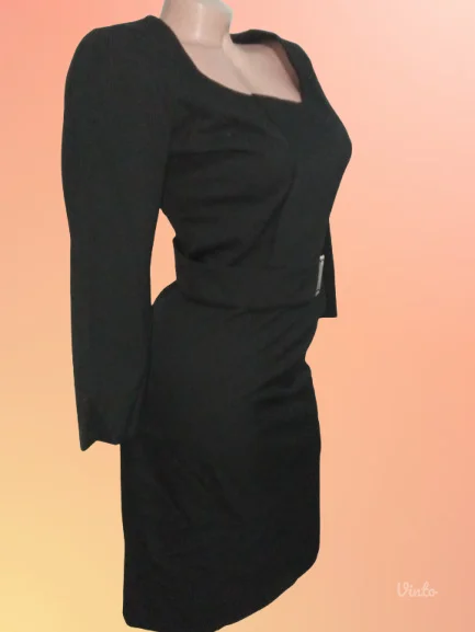 ❤️SISLINE❤️NOVO-BAŠ LEPA CRNA HALJINA S