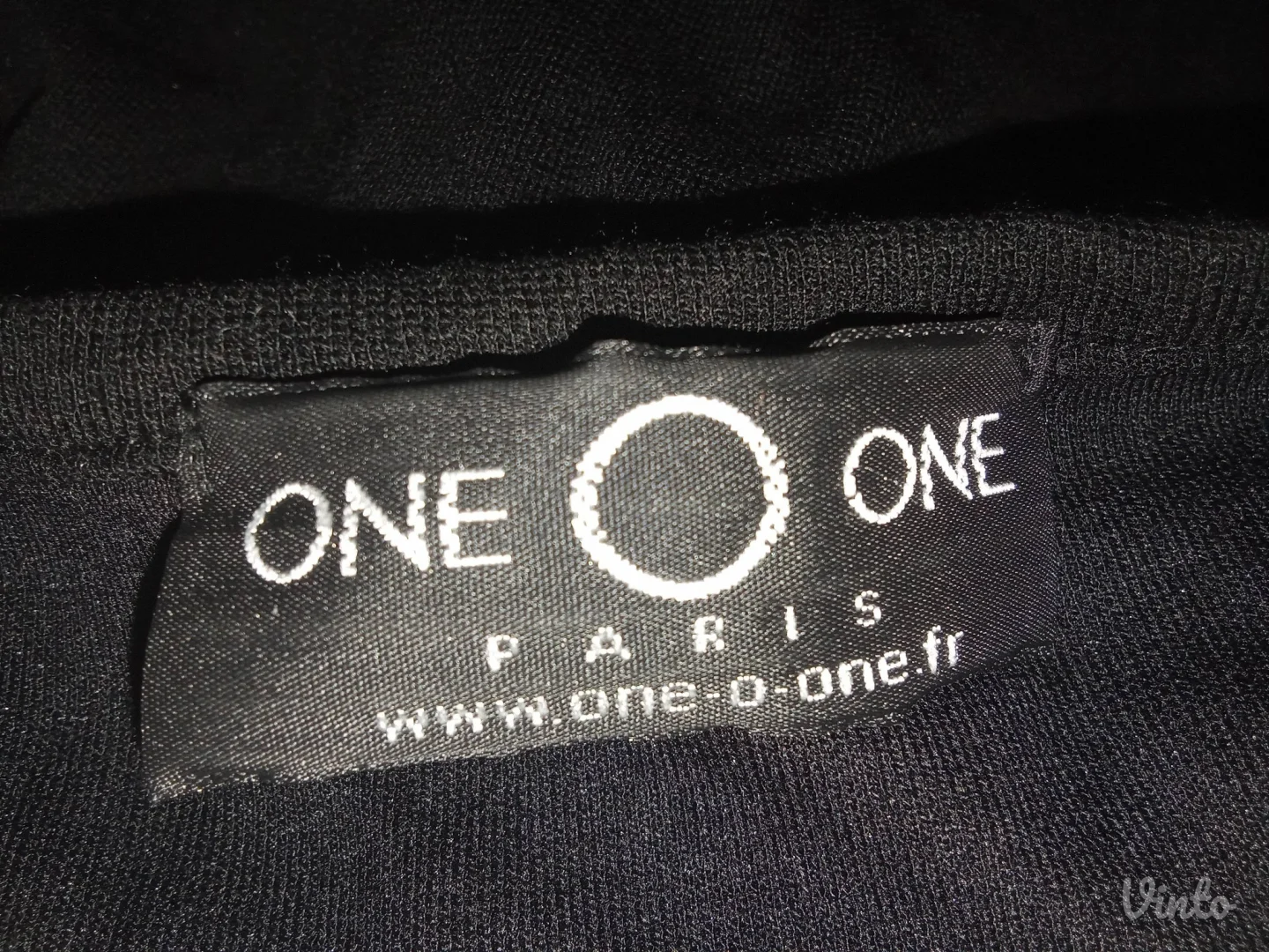 ONE ONE NOVO-KVALITETNA HALJINA SA ZIPOM L-XL