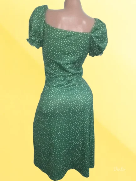 SHEINNOVO-PRELEPA ZELENA SA TUFNICAMA S-36