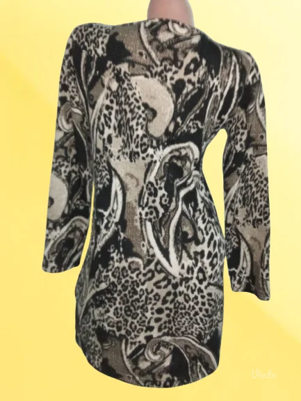 DANILONOVO-LEPA SA ANIMAL ŠAROM M-L