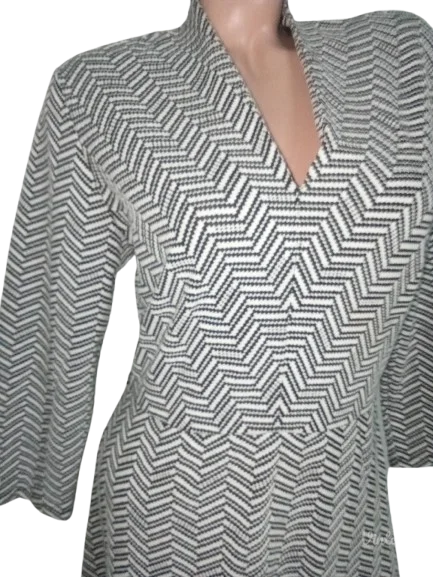 COMMA,NOVO.VRHUNSKA HALJINA 40-L