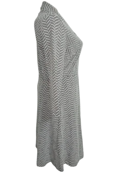 COMMA,NOVO.VRHUNSKA HALJINA 40-L