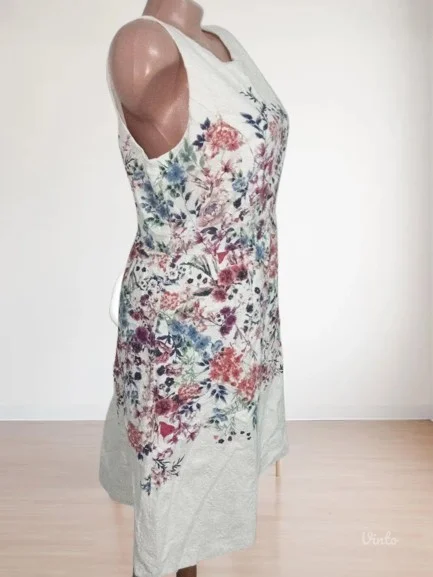 ❤️C&A❤️NOVO-DIVNA BELO-CVETNA HALJINA L-XL