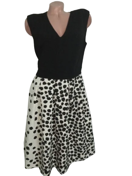 IN TRENDNOVO-KVALITETNA I LEPA HALJINA L-XL