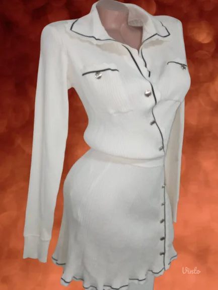 FANTASTICNA TRIKOTAZNA HALJINANOVO- M-L