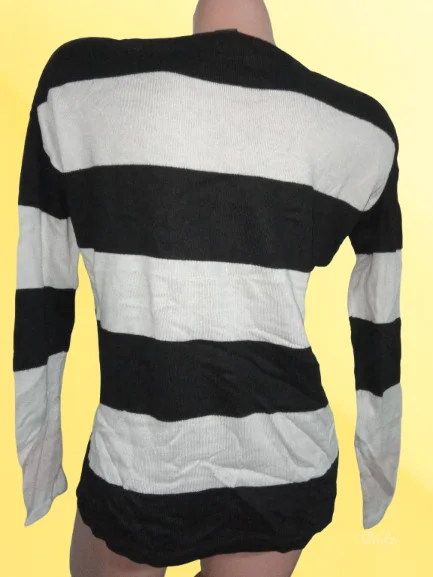 ❤️H&M❤️VISKOZNI DZEMPER XS-S