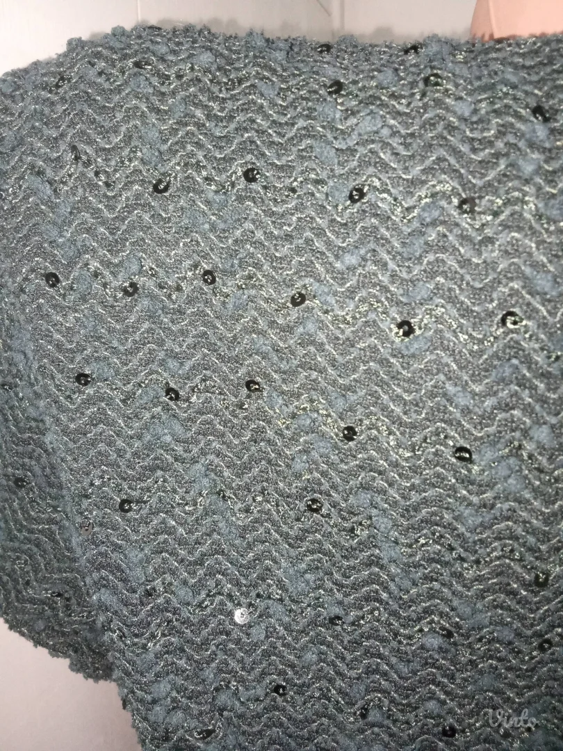 C&ANOVO-ZELENA SVETLUCAVA HALJINA 42-44