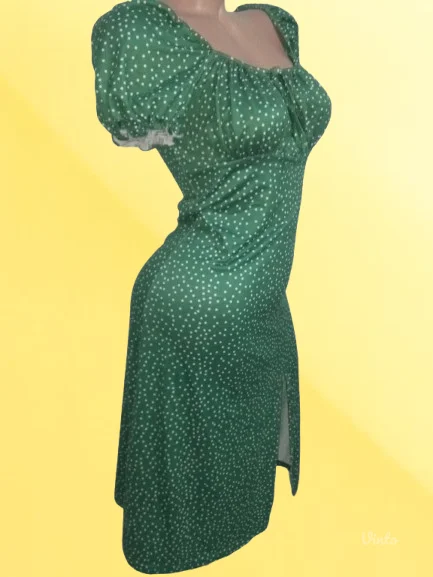 SHEINNOVO-PRELEPA ZELENA SA TUFNICAMA S-36