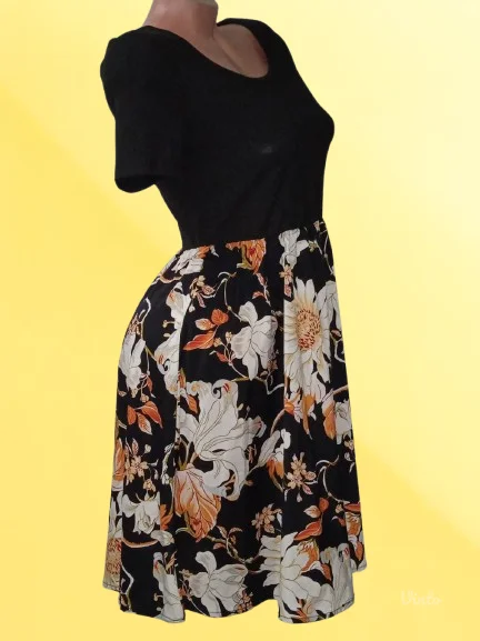 ❤️SHEIN❤️NOVO--FLORAL PRELEPA HALJINA S/36