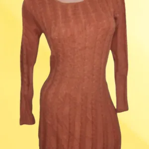 PREDOBRA PLETENA BOJE CIGLENOVO-M