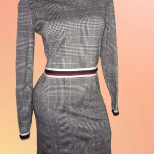 ❤️ESPRIT❤️NOVO-KARIRANA HALJINA S-M