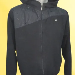 NCGDUX SA KAPULJACOM-ODLICAN-L