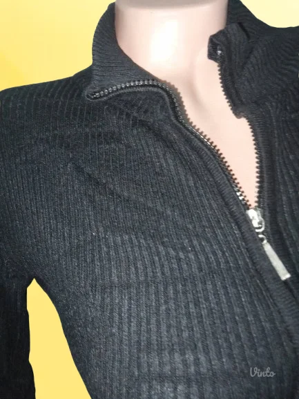 ❤️CALICO❤️CRNI VISKOZNI DZEMPER S