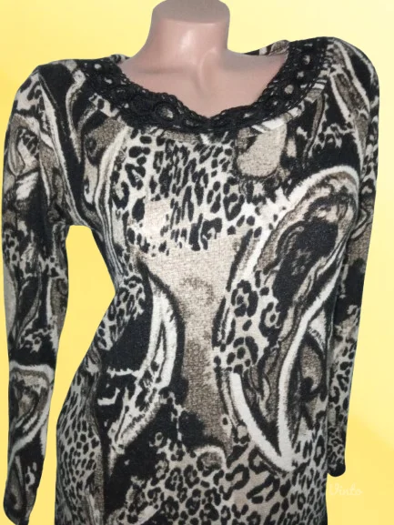 DANILONOVO-LEPA SA ANIMAL ŠAROM M-L