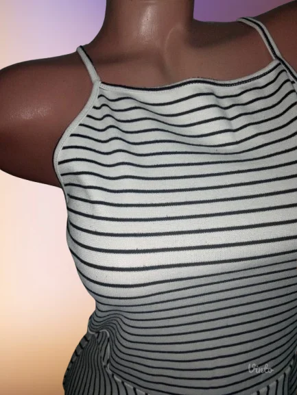 H&MPRUGASTA VISKOZNA HALJINA XS- S