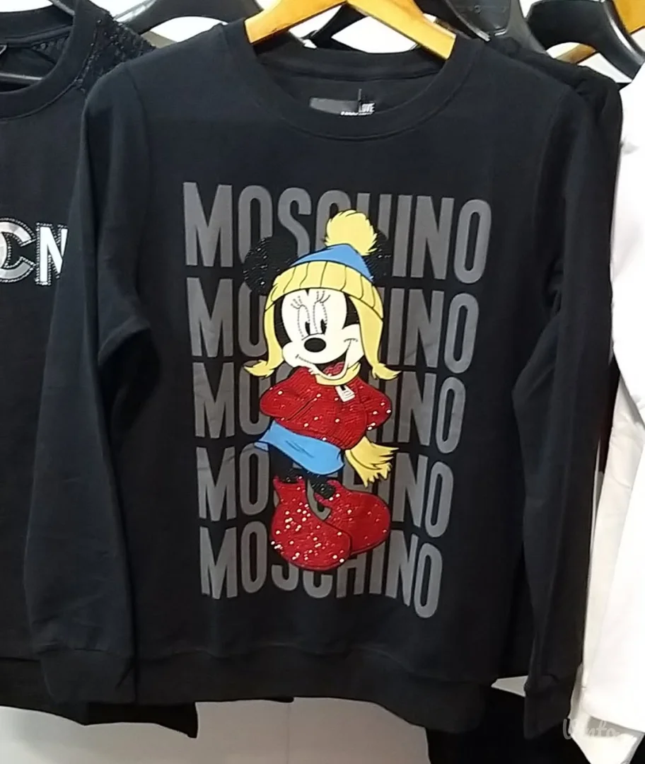 Moschino duks XL