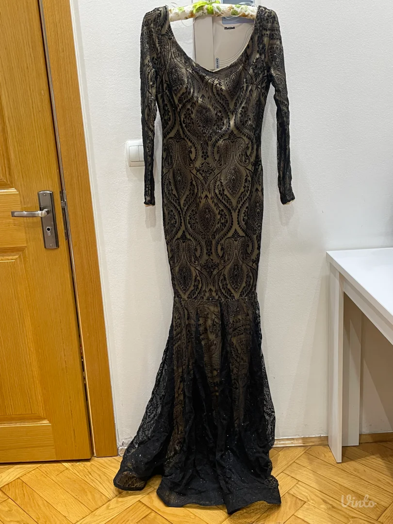 Duga svečana haljina