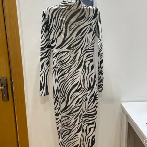 Haljina zebra print