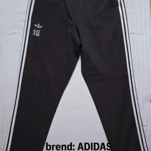 ADIDAS Originals donji deo trenerke – vel. L