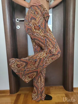 Zara pantalone