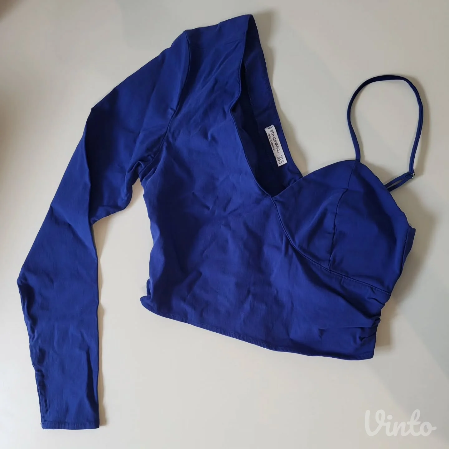 Stradivarius asimetrični top