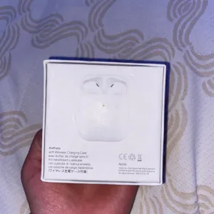 AirPods 2