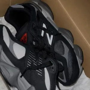 New Balance 9060 Black Castlerock