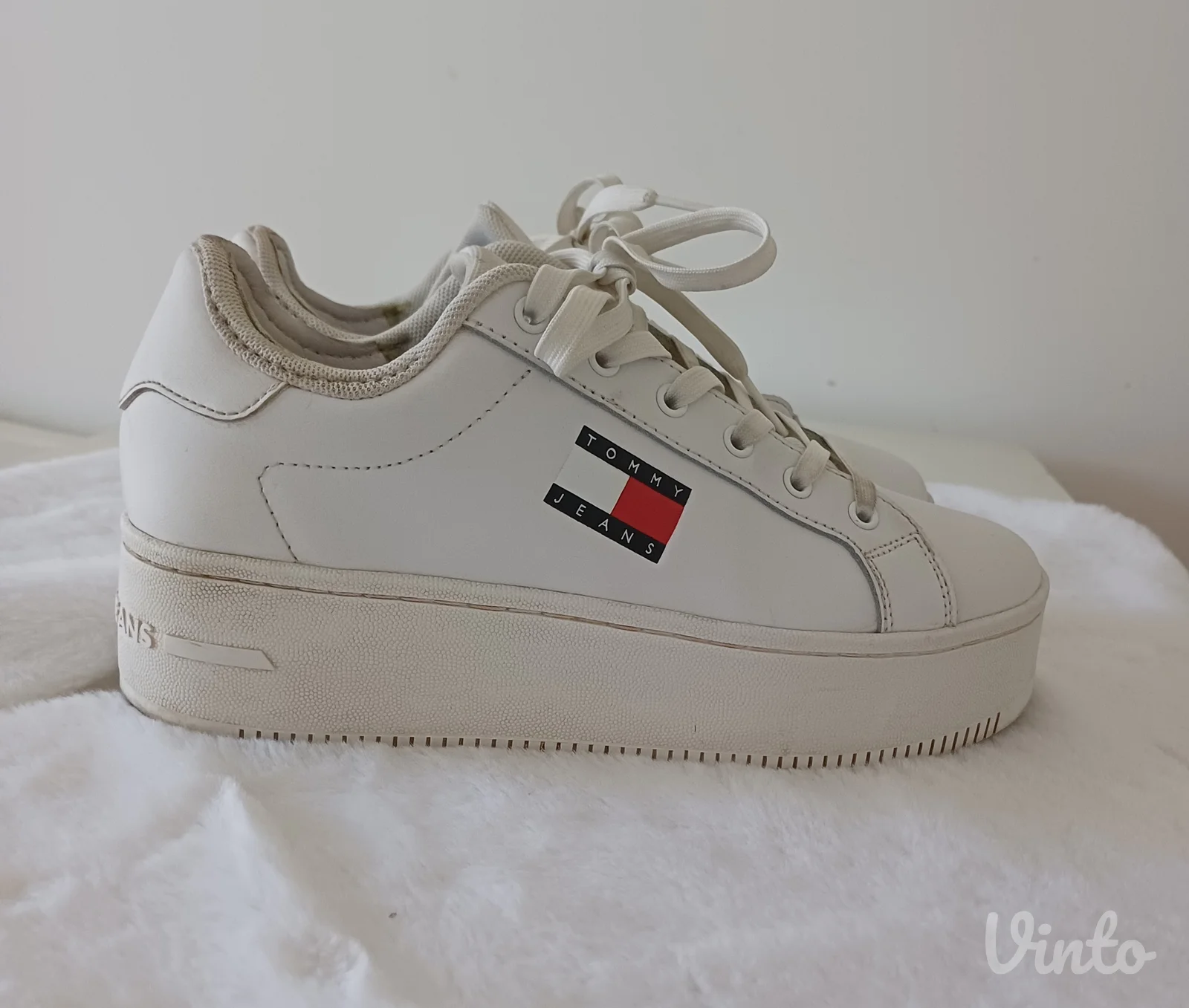 Original Tommy Hilfiger patike,koza