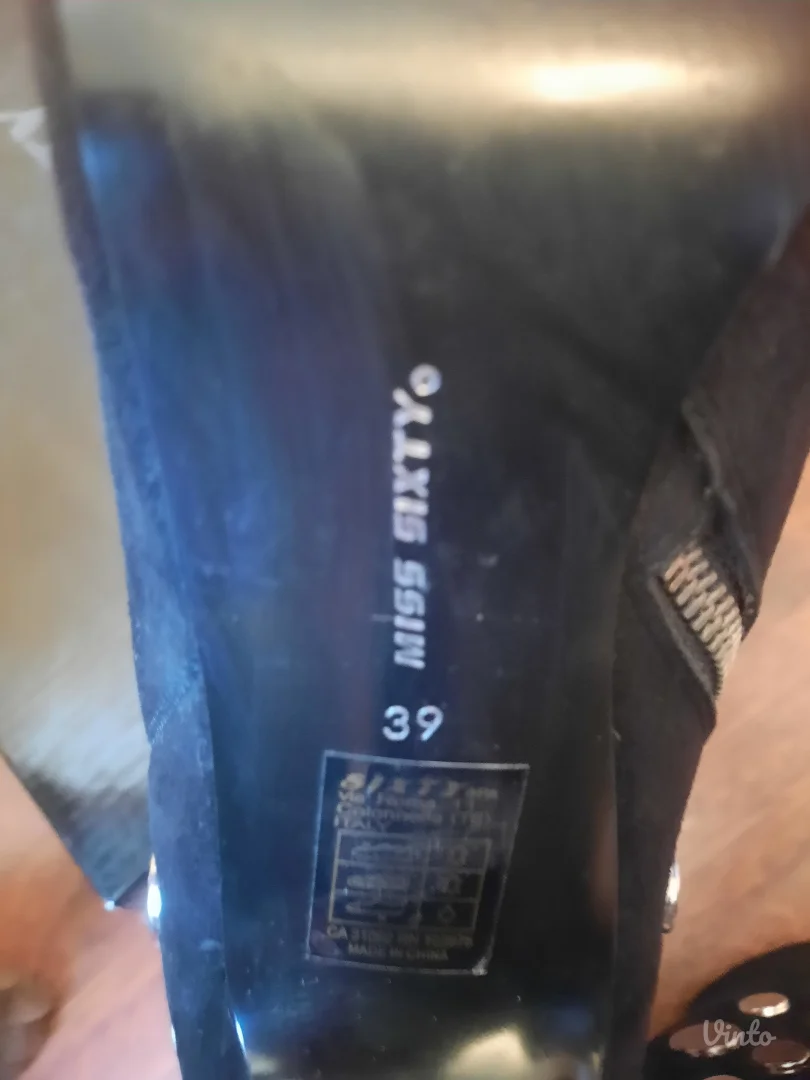 Miss sixty kratke, crne ženske čizmice, broj 39