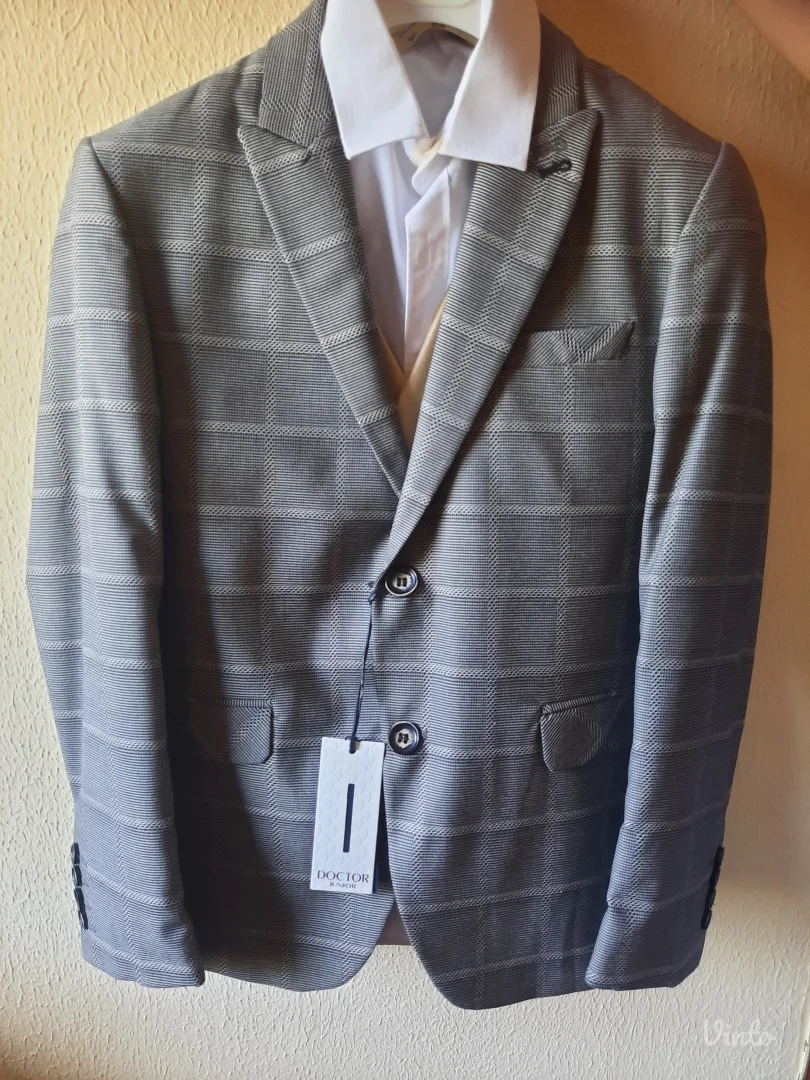 Trodelno odelo za dečake + košulja, veličina 10